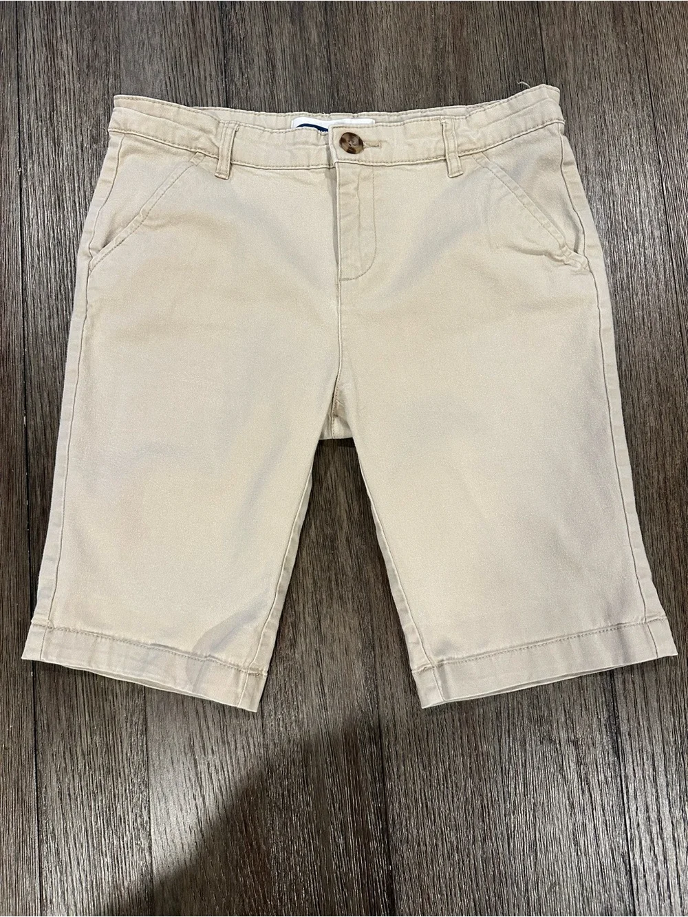 Two pairs Old Navy khaki uniform Bermuda length shorts - girls - Back-to-School